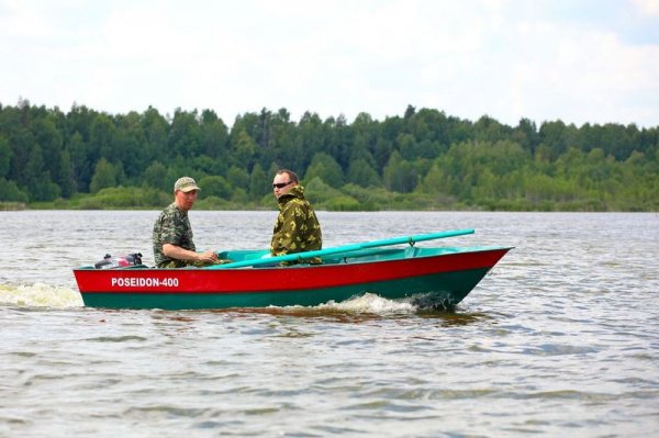 Расположение лодки, тактика ловли при ловле на джиг-спиннинг