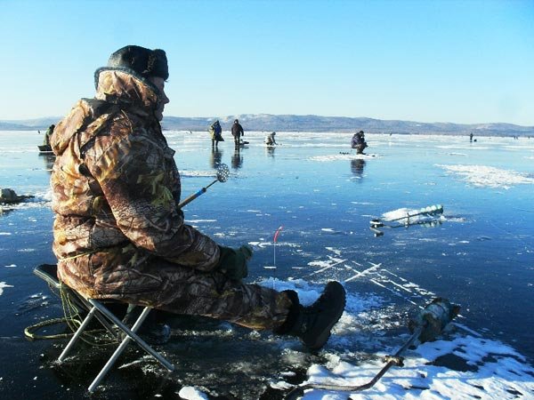 Рыбалка по первому льду