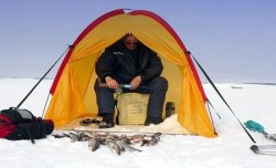 Как защитить себя на рыбалке от холода