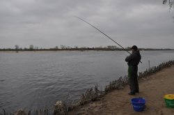 Подготовка к рыбалке в середине весны