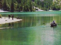 Отдыхом на горных озерах и пресноводная рыбалка